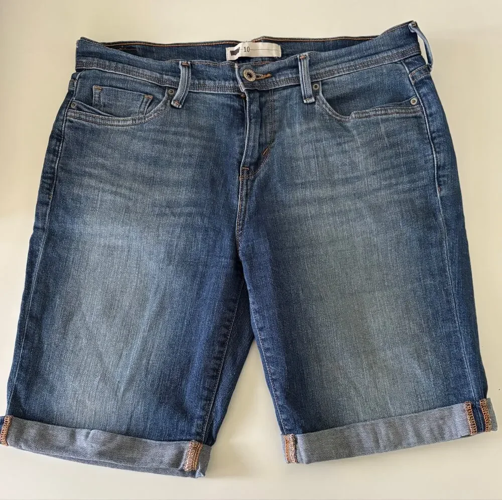Levi’s Denim Bermuda Stretch Shorts Womens 10 Medium Wash Cuffed Mid Rise